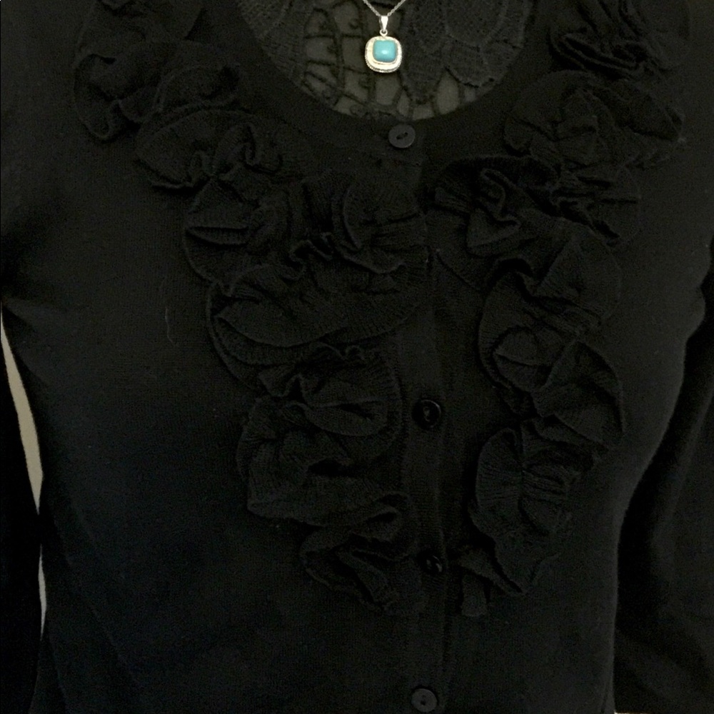 NWT✨Black Ruffle Cardigan - Picture 4 of 6
